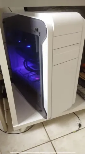 Pc gamer potente com monitor