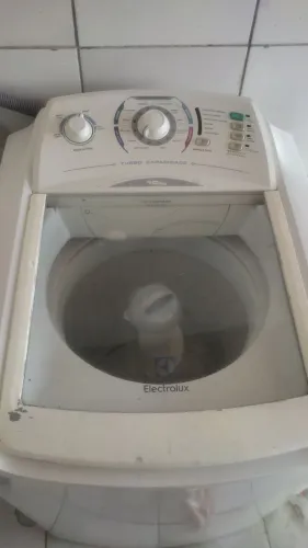 Máquina de lavar roupa 