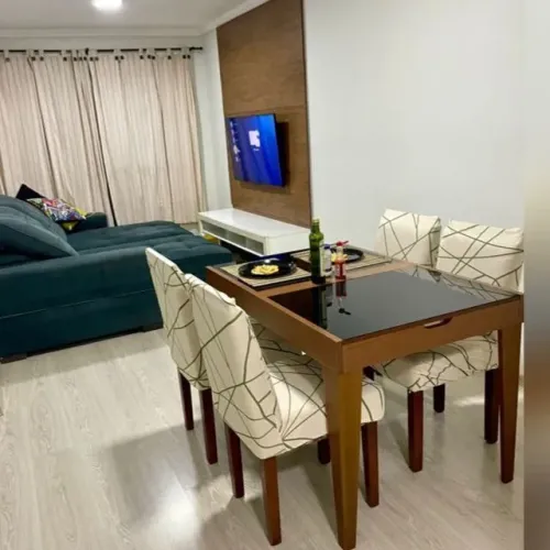MESA DE JANTAR 4 CADEIRAS 