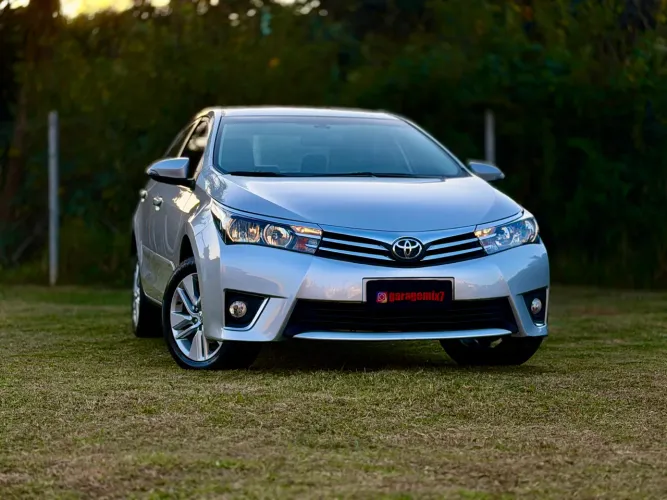 Toyota Corolla GLI 1.8 Flex 16V Aut. 2017