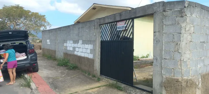 VENDO CASA