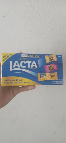 Caixa de bombom lacta