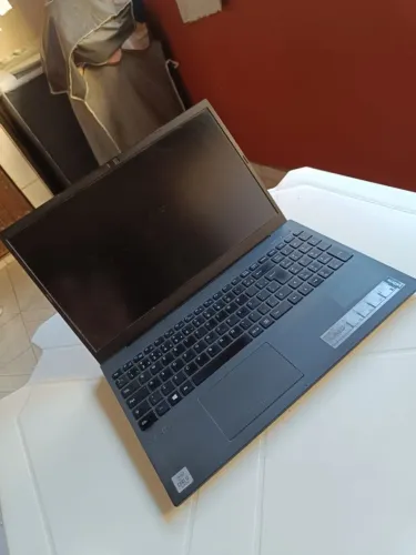 Notebook VAIO, I3 1005GI, 4gm de ram ,240gb ssd