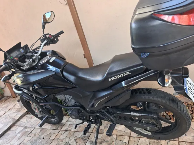 VENDO MOTO XRE 190 2020 TEL *