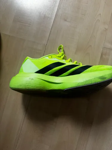 Tênis adidas adizero corrida