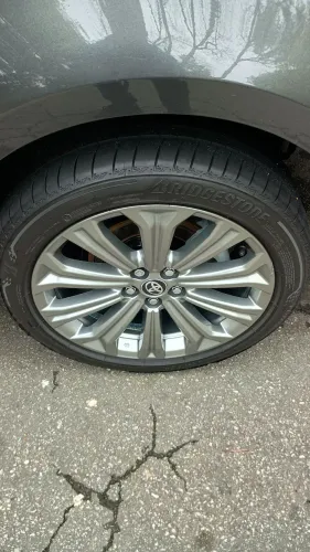 Par de pneus bridgestone 225/45/17