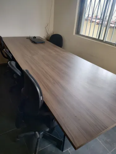 Mesa de Reunião Corporativa 3 Metros (Tampo Robusto 25mm) - Oportunidade