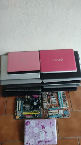 Lote 20 Notebooks e 2 Placas Mães