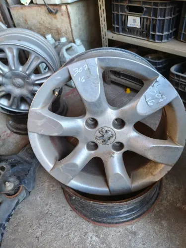VENDO JOGO DE RODA PEUGEOT 307 16 