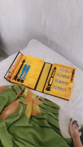Vendo caixa de ferramentas pra arrumar celular 