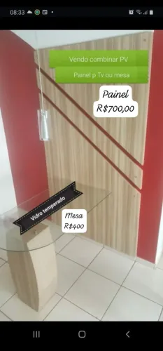 Mesa e painel