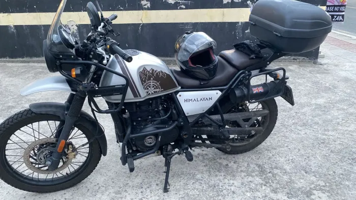 Himalayan 411. Único dono!