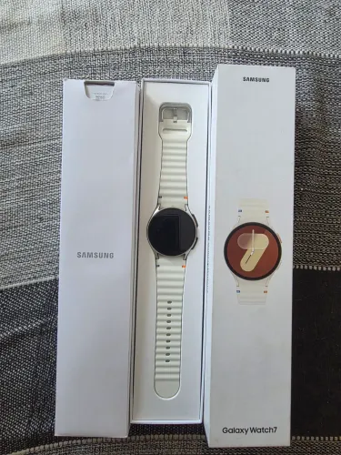 Relógio Samsung Galaxy Watch 7 40mm LTE Novo