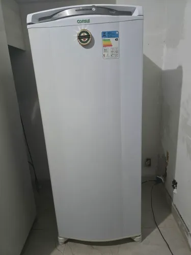 Geladeira consul novissima igual da loja com n.f.