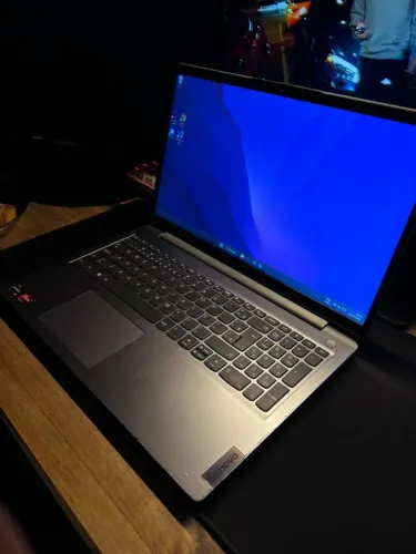 NEGOCIÁVEL - Notebook Lenovo IdeaPad 3 15ALC6 | Ryzen 5 5500U - 8GB RAM