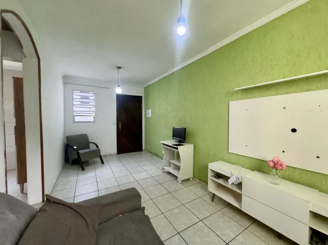 Apartamento com 2 Quarto(s) e 1 banheiro(s) para Alugar, 62 m² por R$ 1500 / Mês