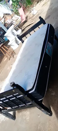 Vendo esse colchão solteiro usado