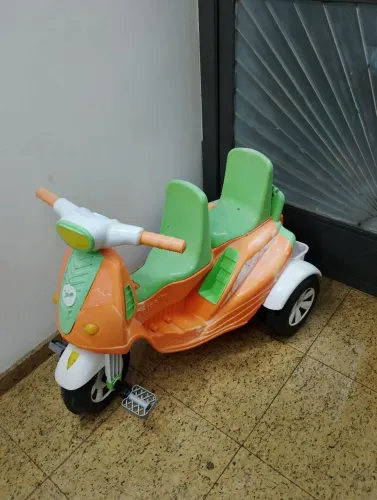 Triciclo infantil 2 lugares Calesita 