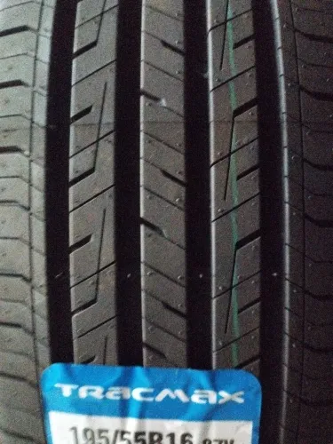 Pneu 195/55 16. Novo