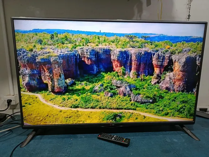 Tv LG 42 LED Funcionando Perfeitamente Entrego !!!