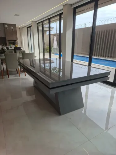Mesa de bilhar e jantar de luxo