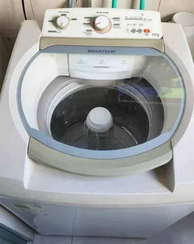 Máquina de lavar roupas - Brastemp 11KG - BWJ11A/127