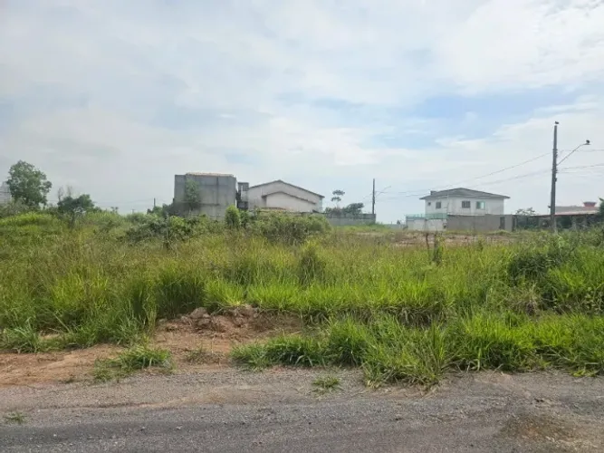 vendo terreno 502,5 mts2 na quadra da Rodovia do Sol em Ponta da Fruta.