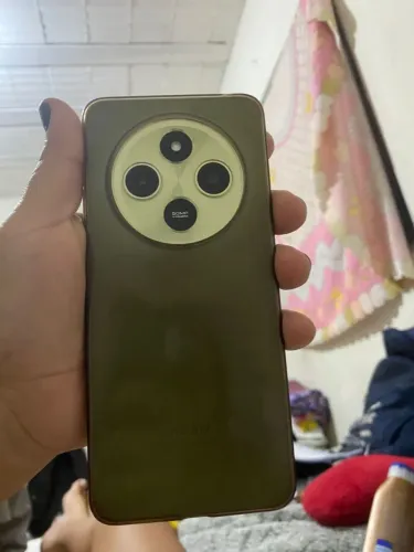 Vende-se celular 800 reais 
