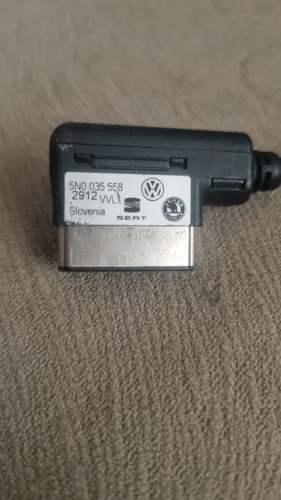 Cabo Adaptador MDI USB Original VW Golf Jetta Tiguan Audi - 5N0035558