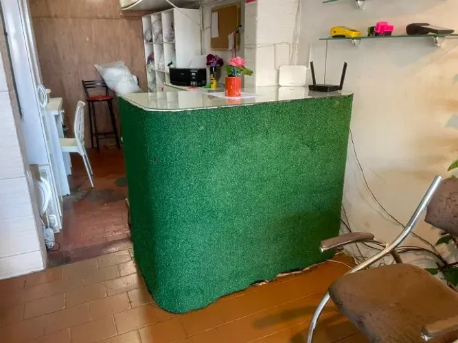 Balcão de atendimento com proteção de vidro 1,15 C x 0,70 L x 1,05 A m