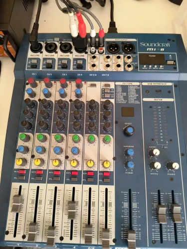 Mesa Soundcraft MI 8