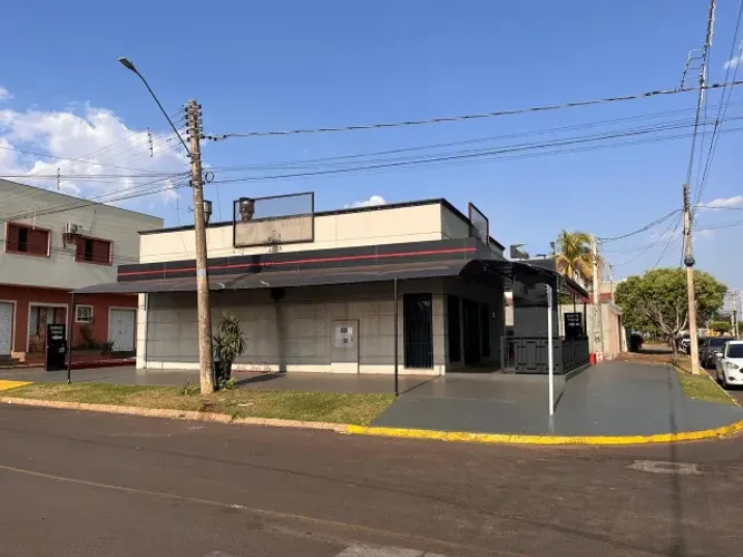 imóvel comercial frente p/ 1. ª Lagoa / muito bem localizado