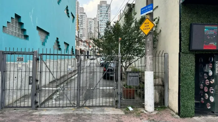 Casa à venda em Vila Particular em Santana, entrada pela Rua Dr. César à 400 metros do Met