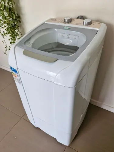 Máquina de lavar Mueller 8 kg