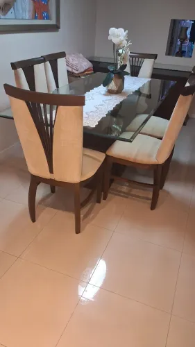 Conjunto de Mesa de 6 lugares