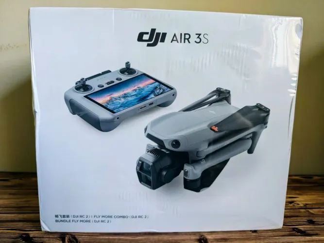 Drone DJI AIR 3S combo fly more RC2 tela HOMOLOGADO NA ANATEL (NOVO)