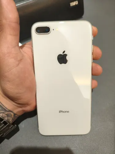 IPHONE 8 PLUS 64GB