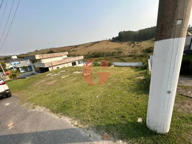 Terreno em condomínio para venda com 1.000m² no Mirante do Vale em Jacareí