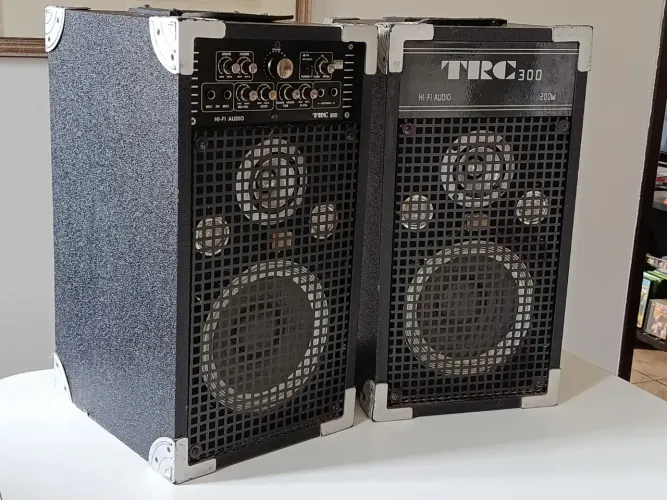 Caixas Acústica Amplificada TRC Original Clássica Duas Caixas Impecáveis