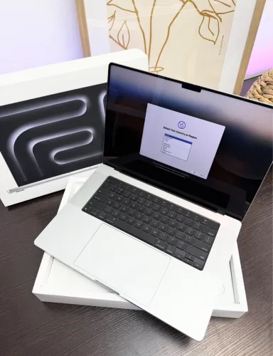 MacBook Pro 16.2 M4 Pro 24GB - 512GBSSD