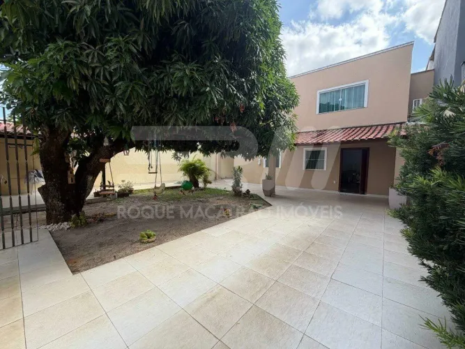 Casa com Pavimento Superior no Parque Athenas Para Locação