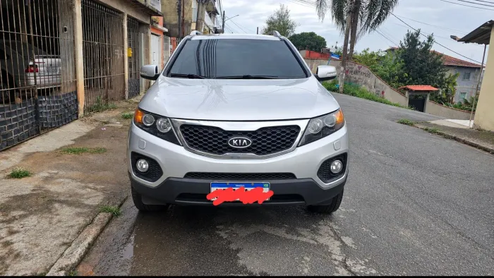 Kia Motors Sorento 3.5 V6 24V 278cv 4X2 Aut. 2013