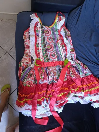 Vendo vestido de festa junina novo impecável