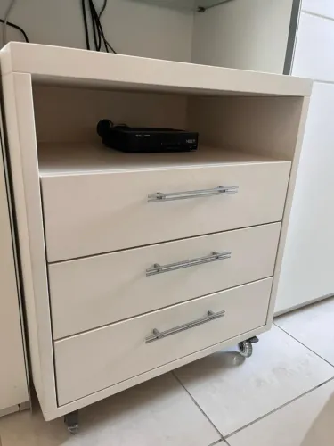 Gaveteiro casal branco 