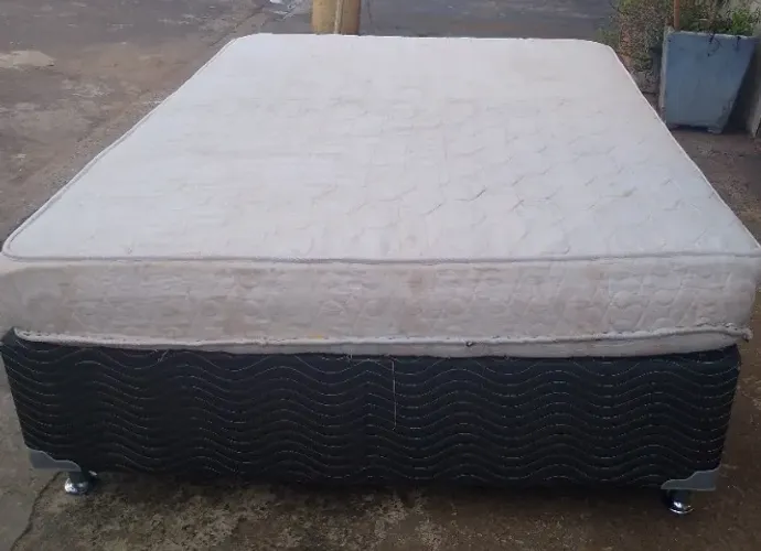 Cama box casal espuma 