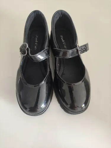 Sapato preto, tamanho 30