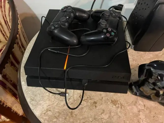 Sony Playstation 4 FAT 1TB Desbloqueado