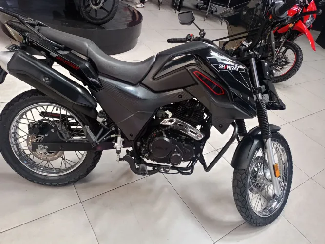 Repasse de moto Shi 175 2025 Shineray de 15990 por 12990 revisada