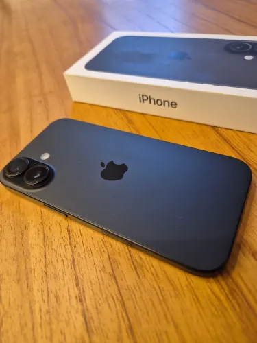 Iphone 16 - 128gb - Bateria 97%