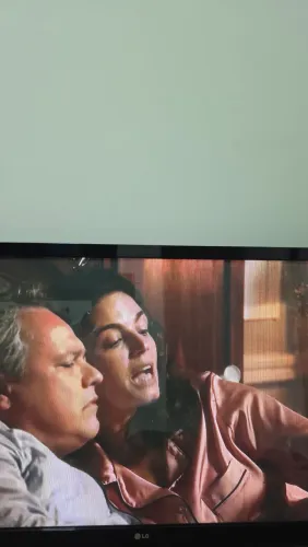 TV LG Plasma 42 em perfeito funcionamento (não é Smart)